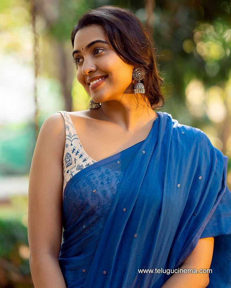shivathmika stills 220424 06