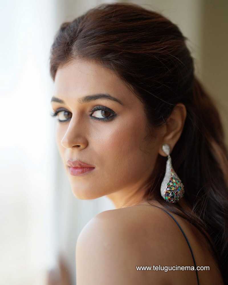 shraddhadas stills 100424 03
