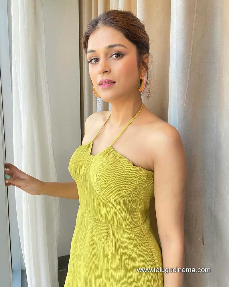 shradhadas abdhullah stills 170424 03