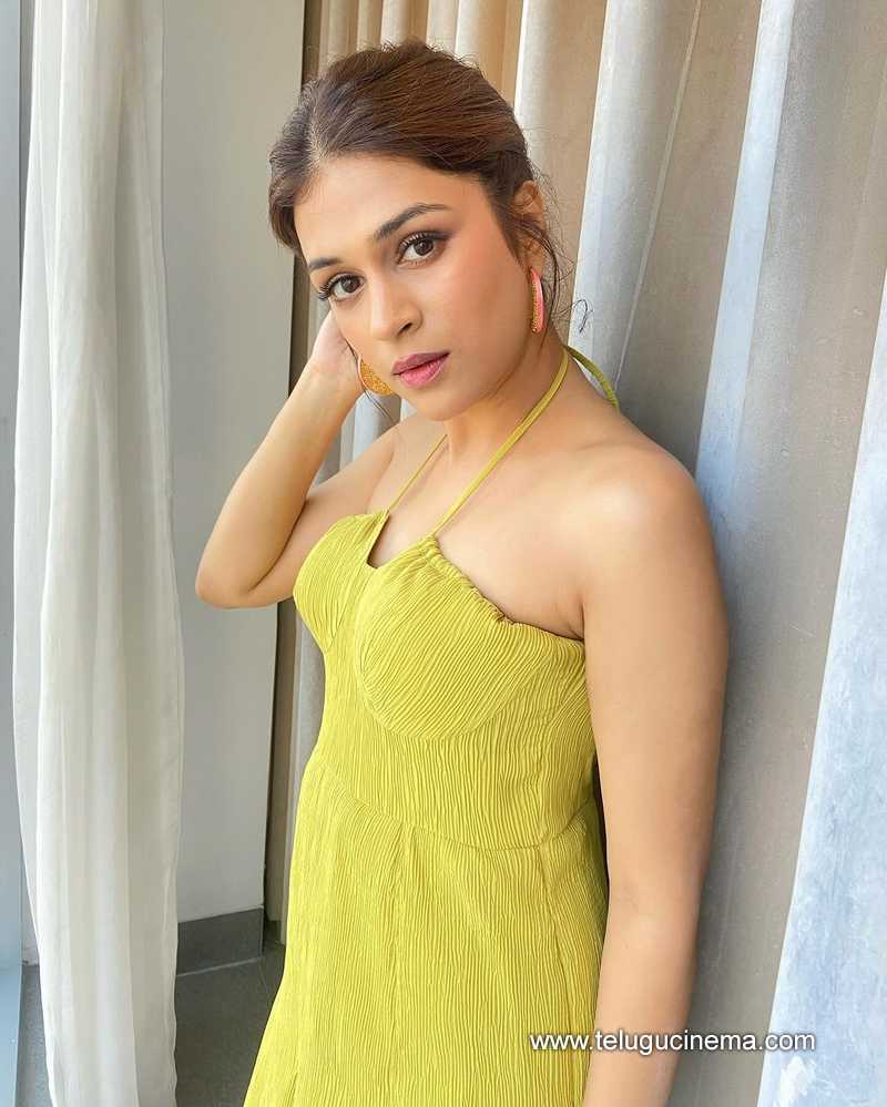 shradhadas abdhullah stills 170424 04