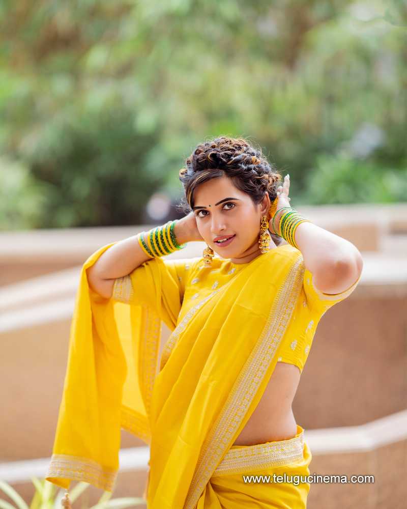 sravanthi stills 230424 03
