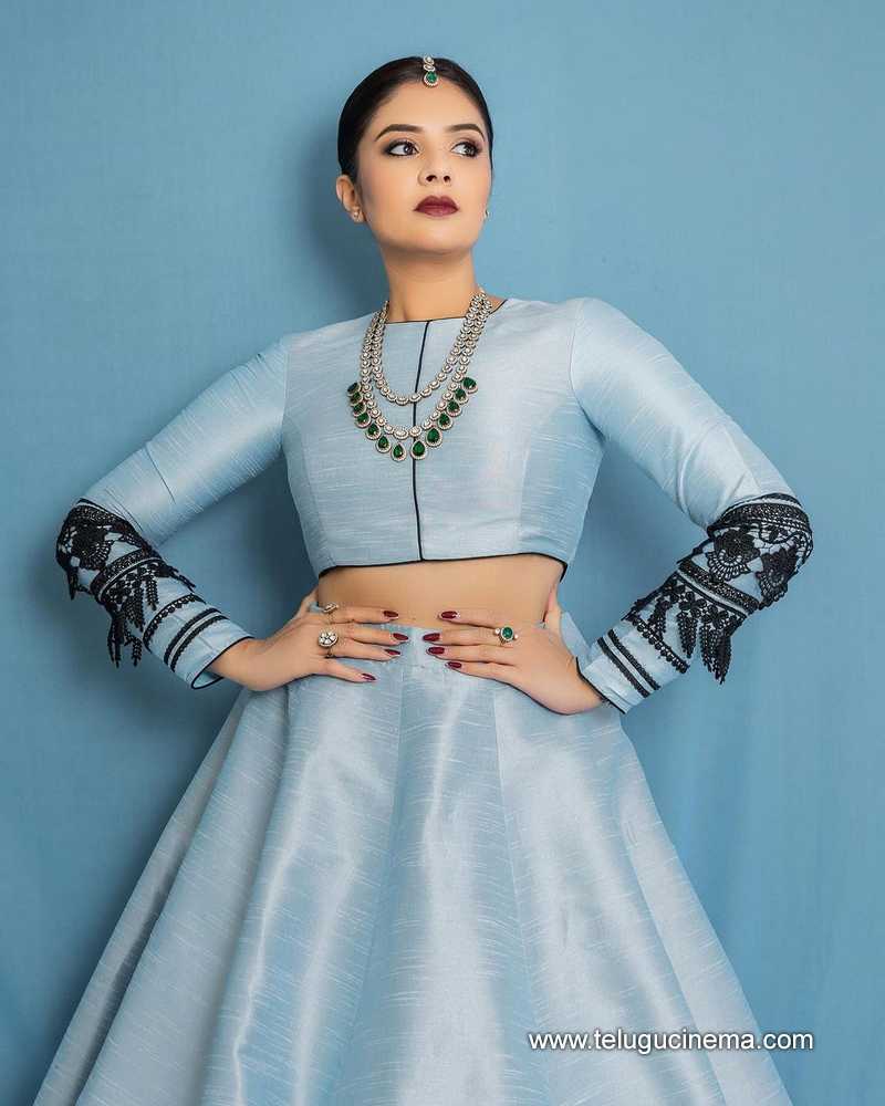 sreemukhi stills 030424 02
