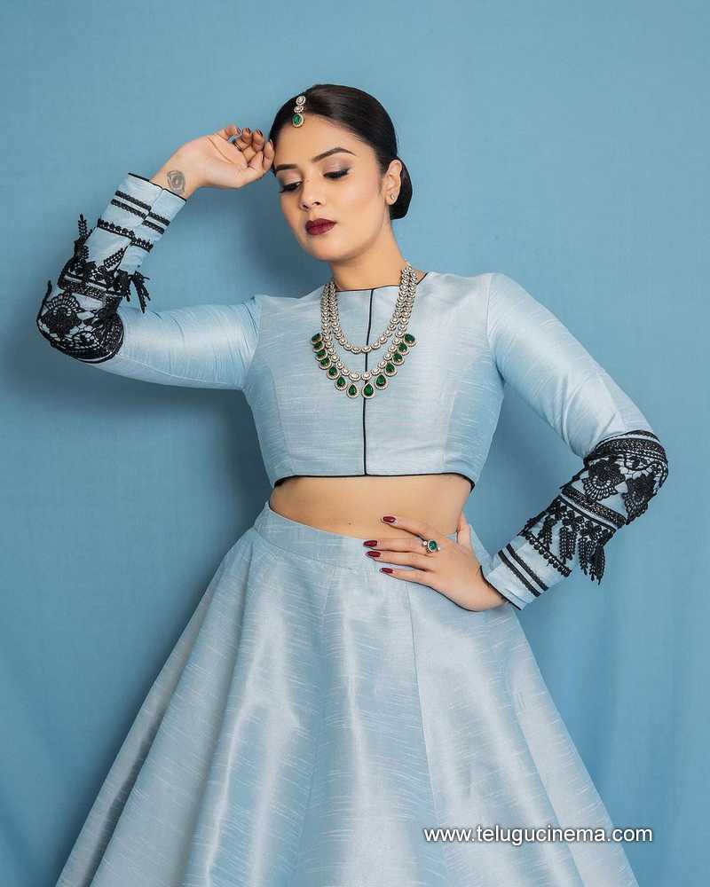 sreemukhi stills 030424 05 1