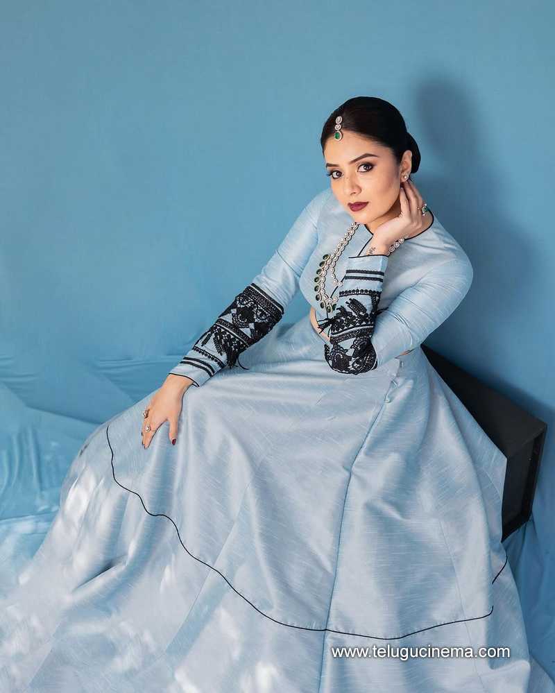 sreemukhi stills 030424 06