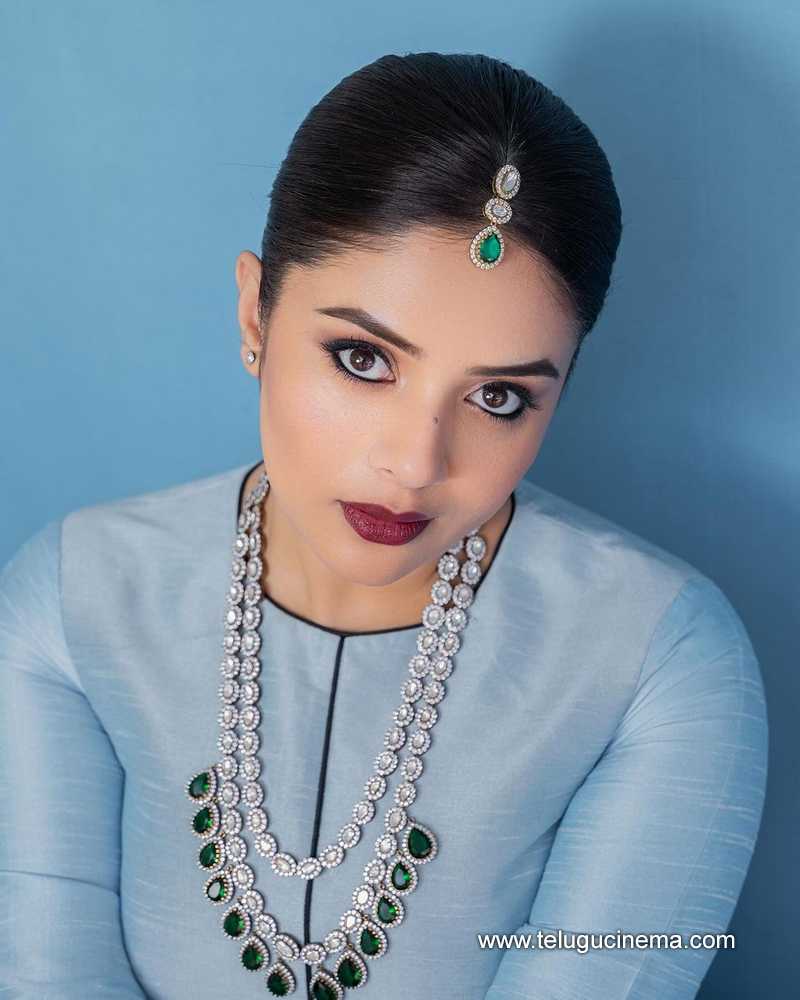 sreemukhi stills 030424 09