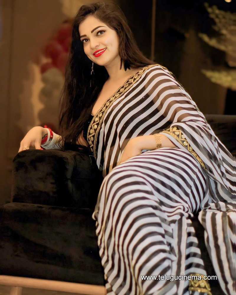 aswini stills 140524 03