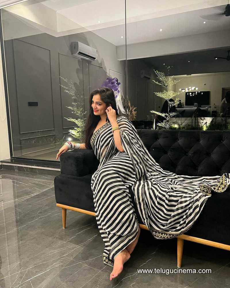 aswini stills 140524 08