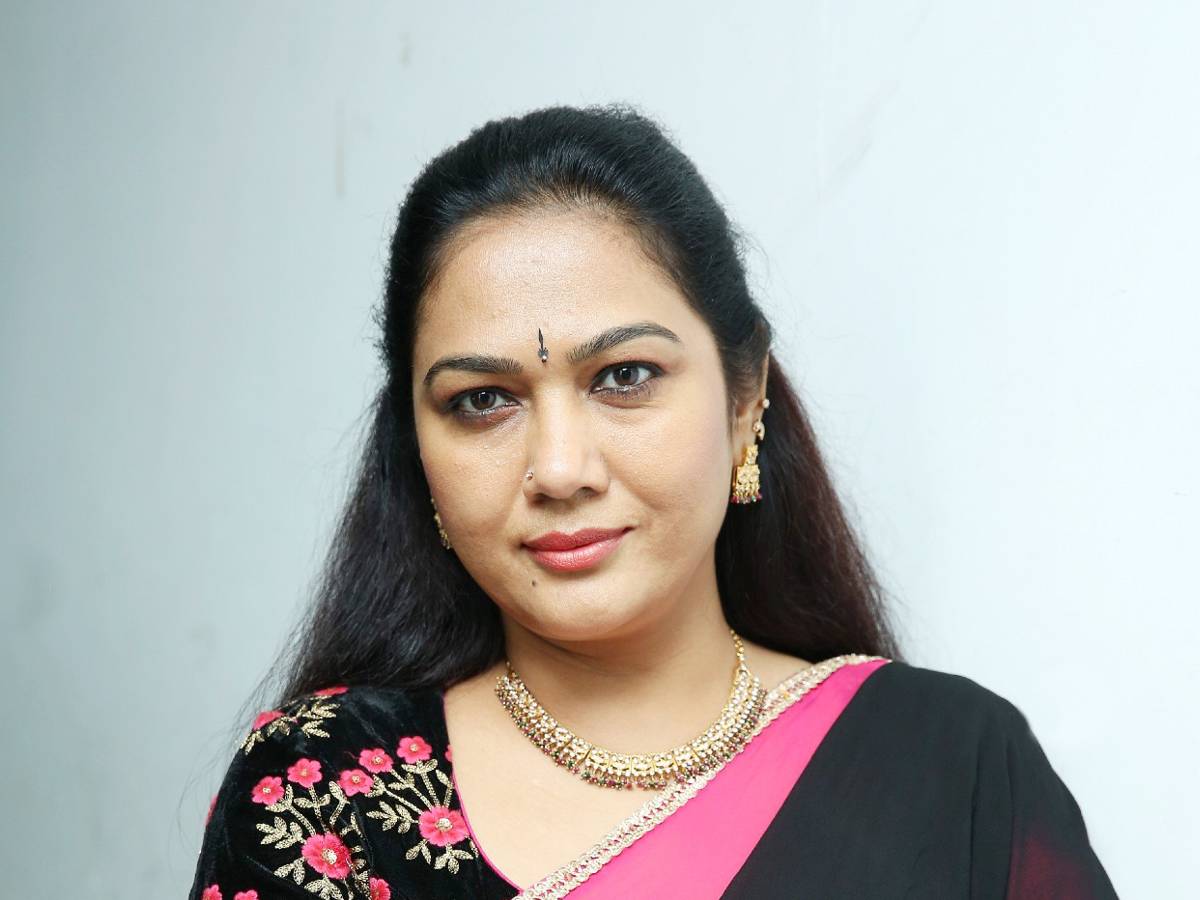 Hema maintains silence after receiving bail | Telugu Cinema