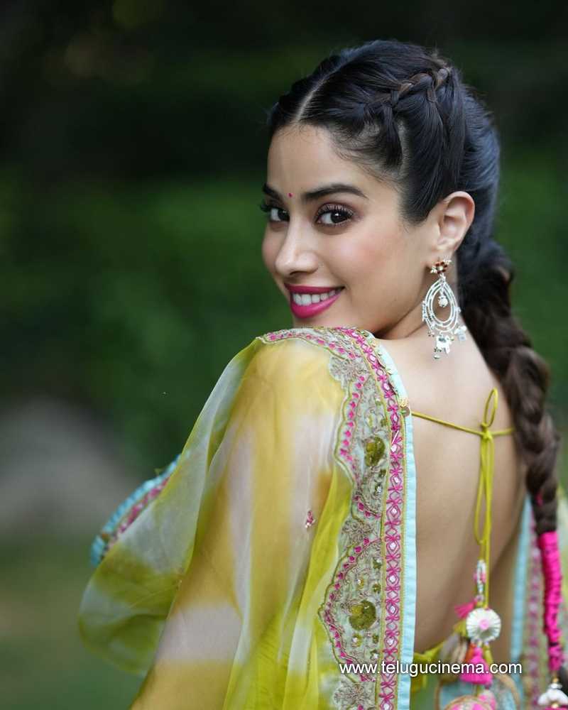 jahnvikapoor stills 280524 03