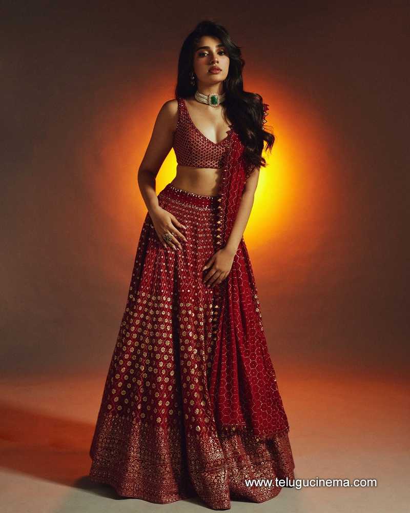 kritishetty stills 220524 02