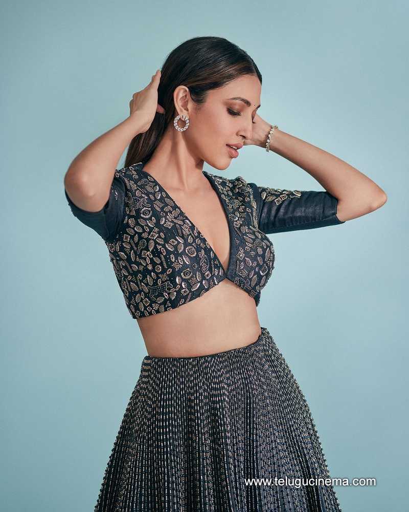 nehashetty stills 300524 02