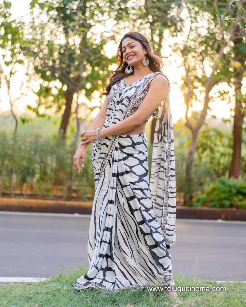 payalradhakrish stills 090524 04