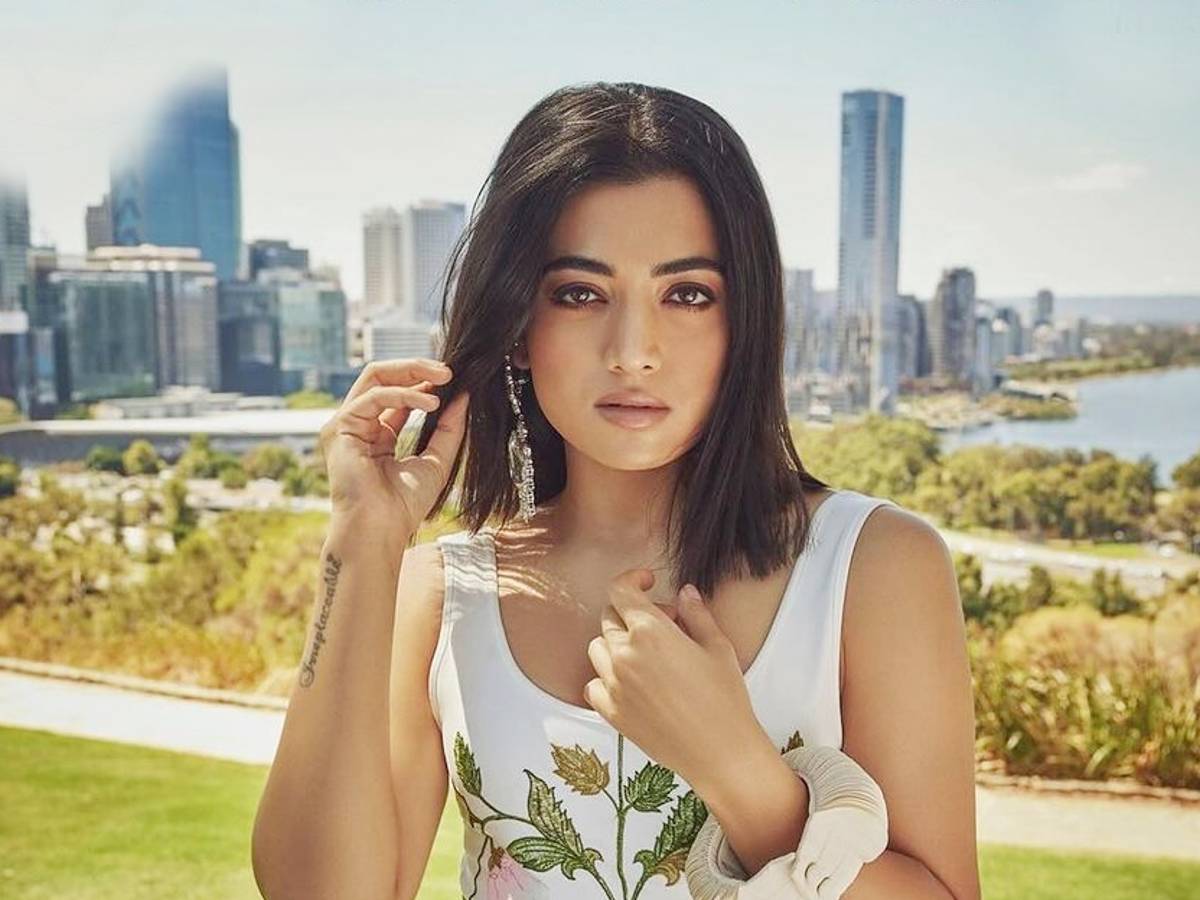 Rashmika Mandanna gives her dates to 'Sikandar' 1 Rashmika Mandanna