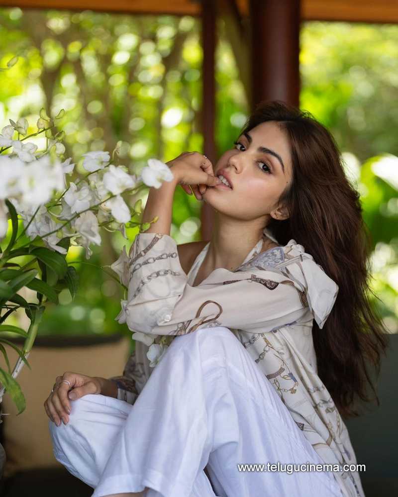 reha stills 220524 04