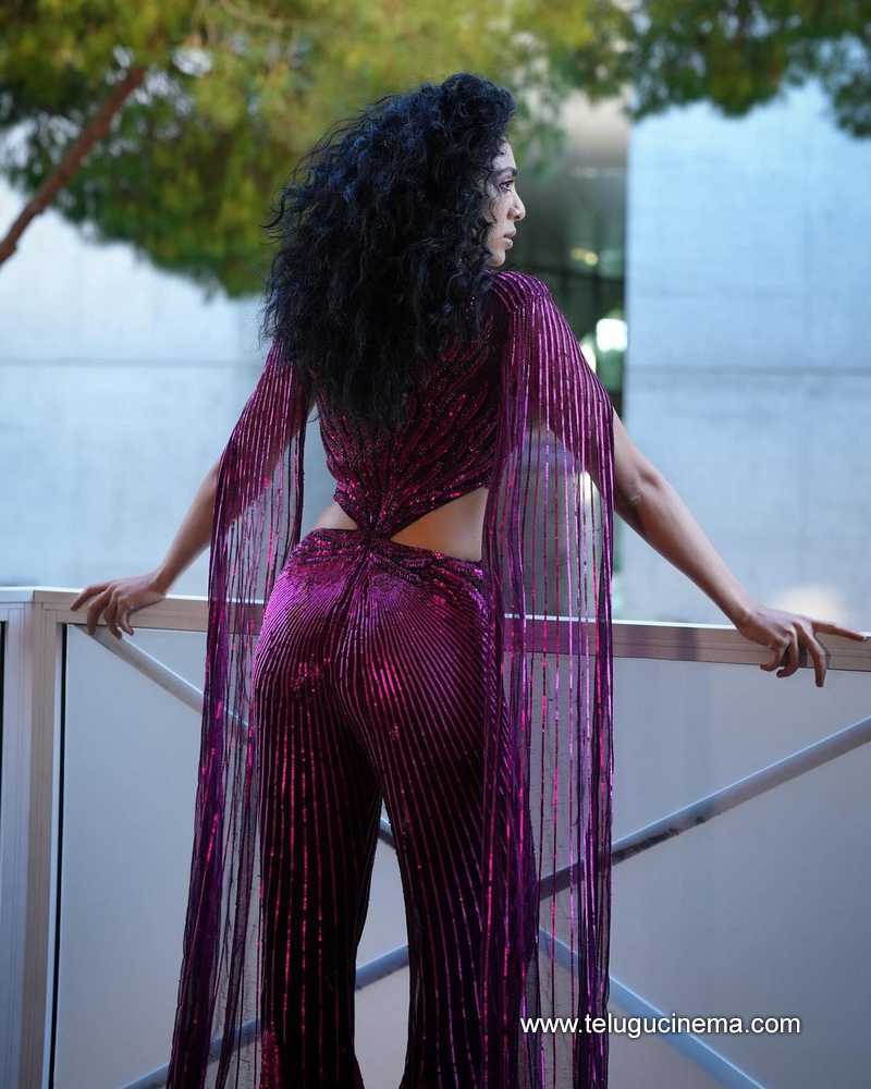 sobhitha stills 180524 08 1