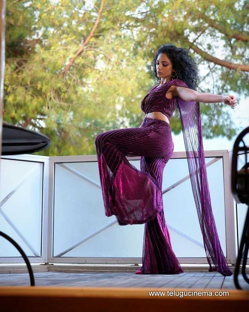 sobhitha stills 180524 09 1