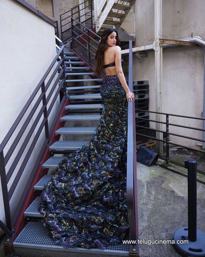 janhvi stills 250624 07