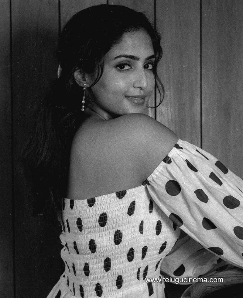 rebajhone stills 260624 02