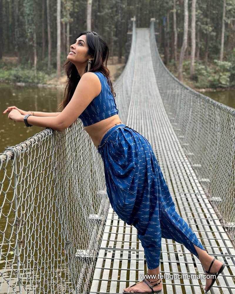 divi stills 080724 02