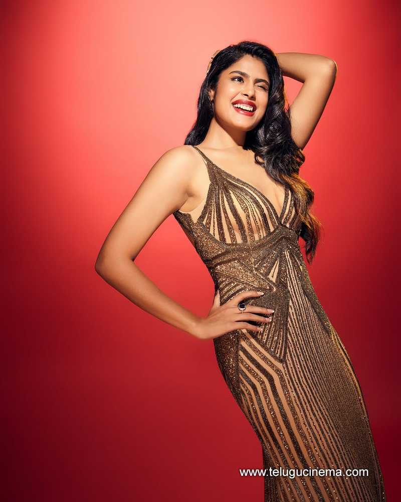 faria stills 100724 01