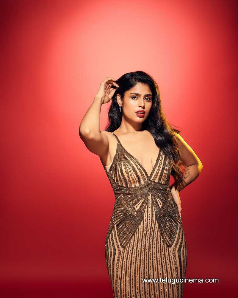 faria stills 100724 03