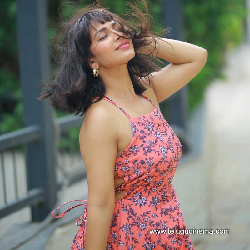 Inaya Sultana’s everyday magic look | Telugu Cinema