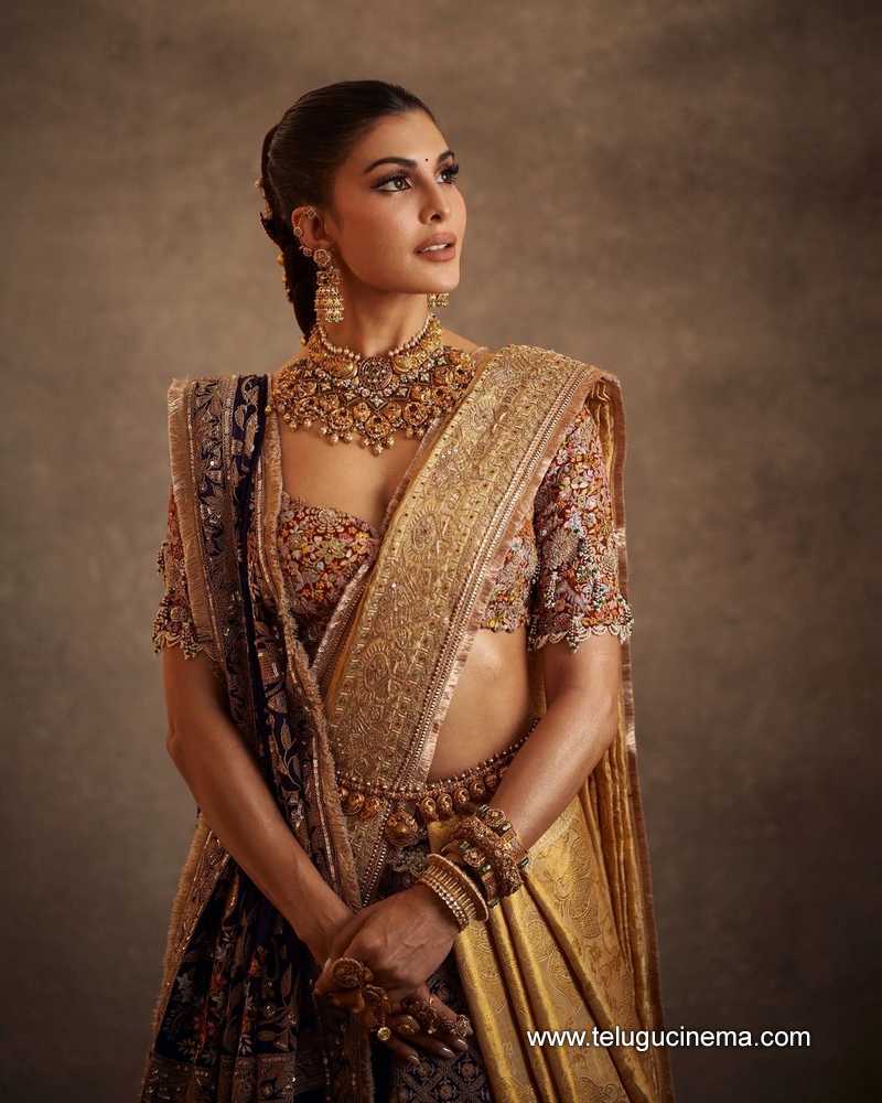 jacquline stills 130724 04