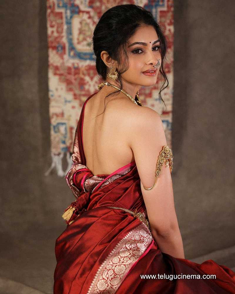 manasa stills 100724 07