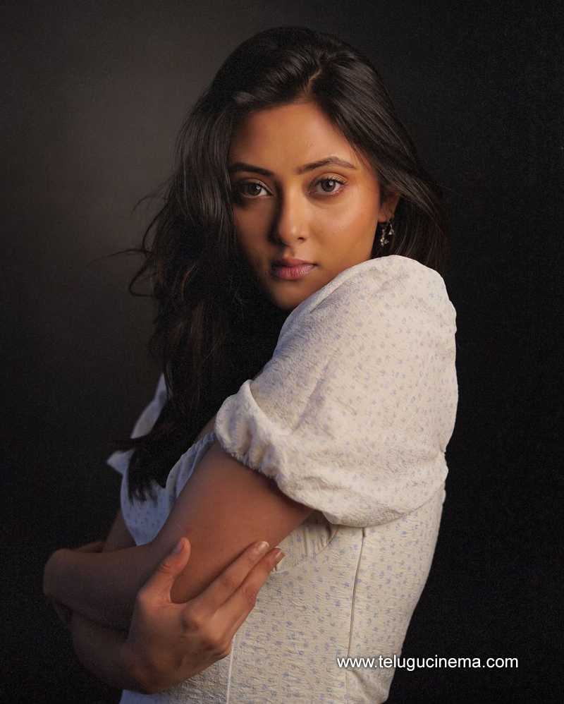 megha stills 240724 02
