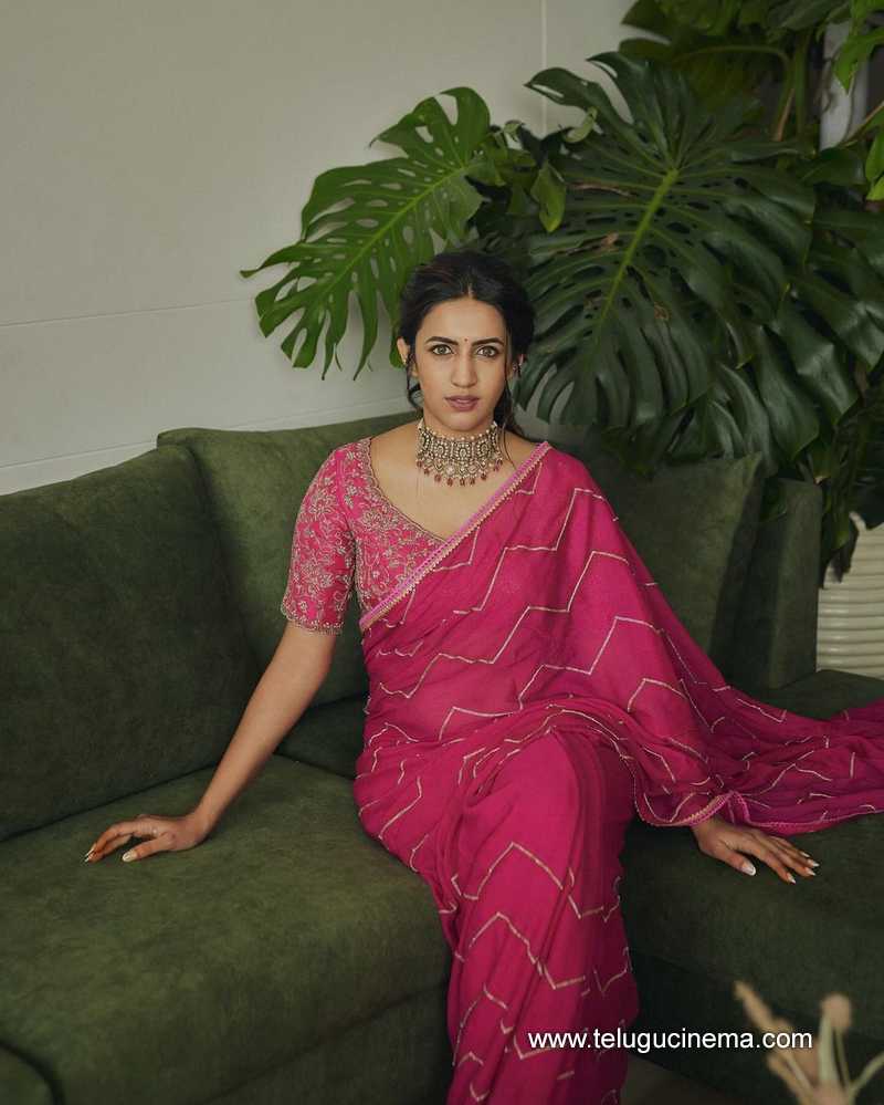 niharika stills 280724 02