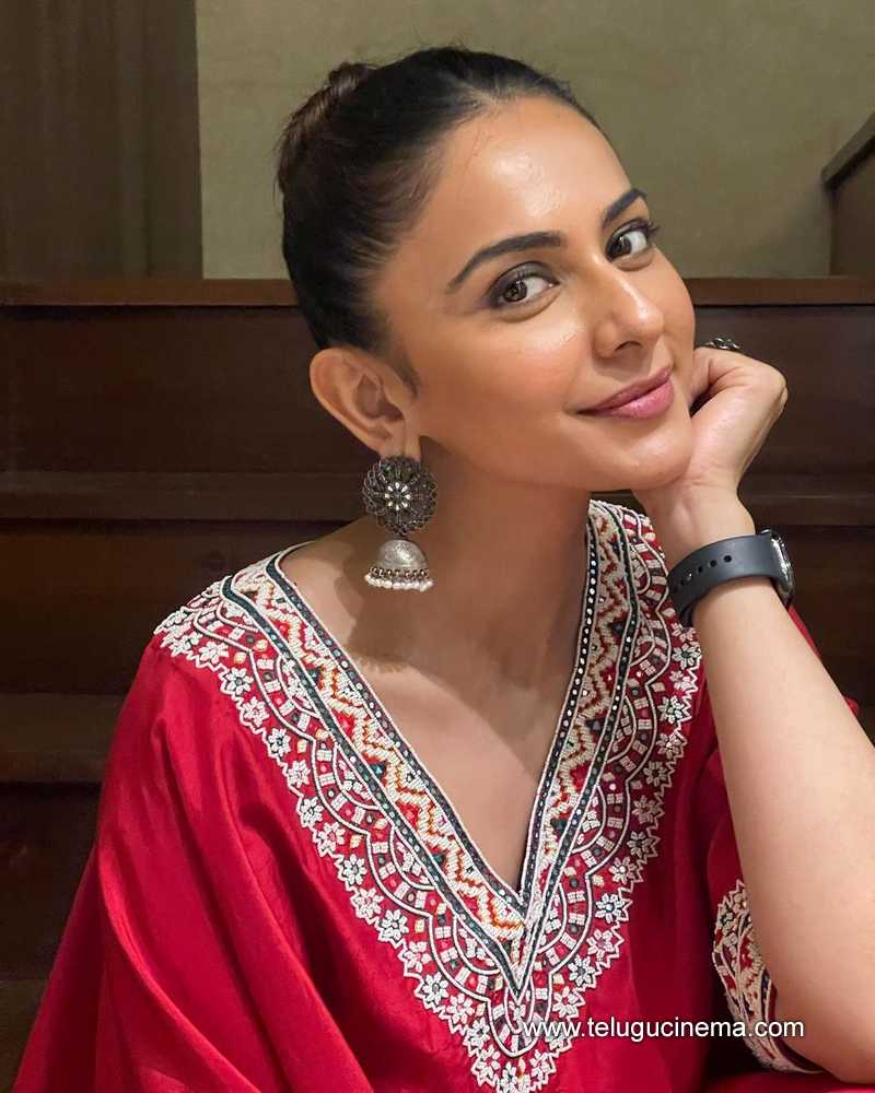 rakul stills 310724 04