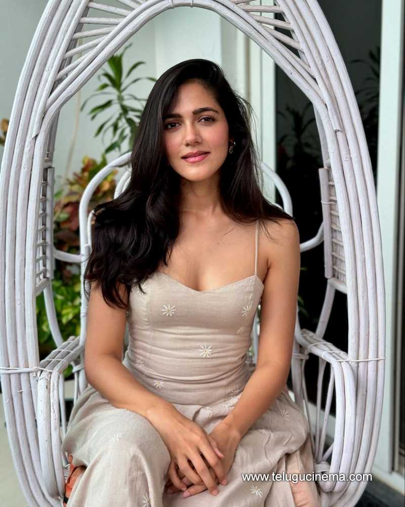 simran stills 130724 02