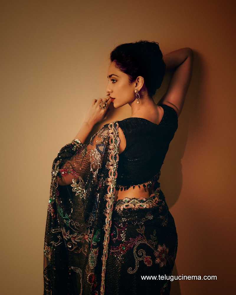 sobhita stills 220724 02