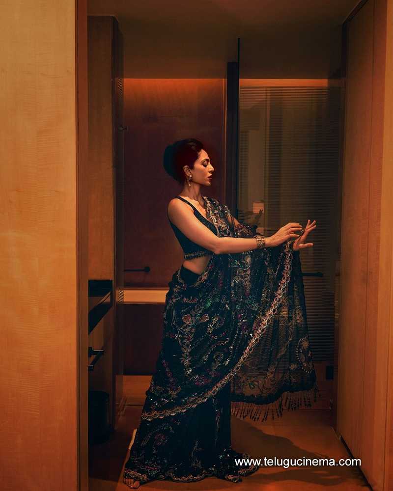 sobhita stills 220724 03