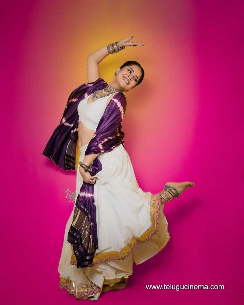 anasuya stills 030824 02