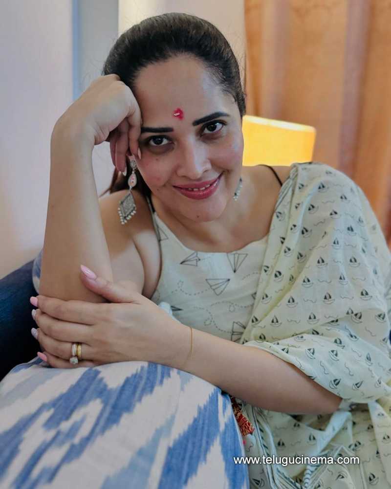 anasuya stills 200824 03