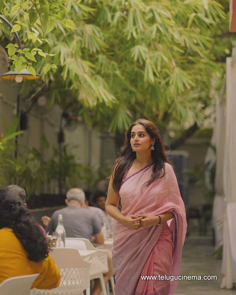 ayesha srinath stills 120824 02