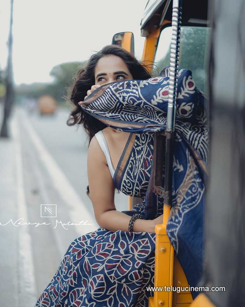 deepthi stills 100824 07