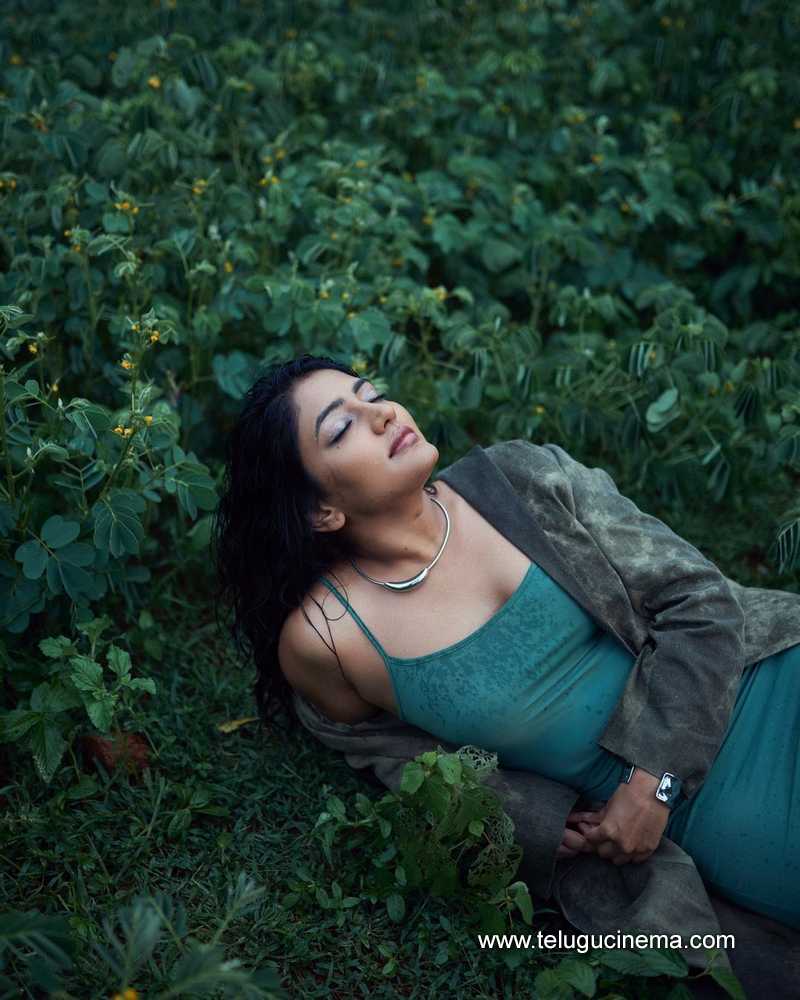 eesharebba stills 010824 03