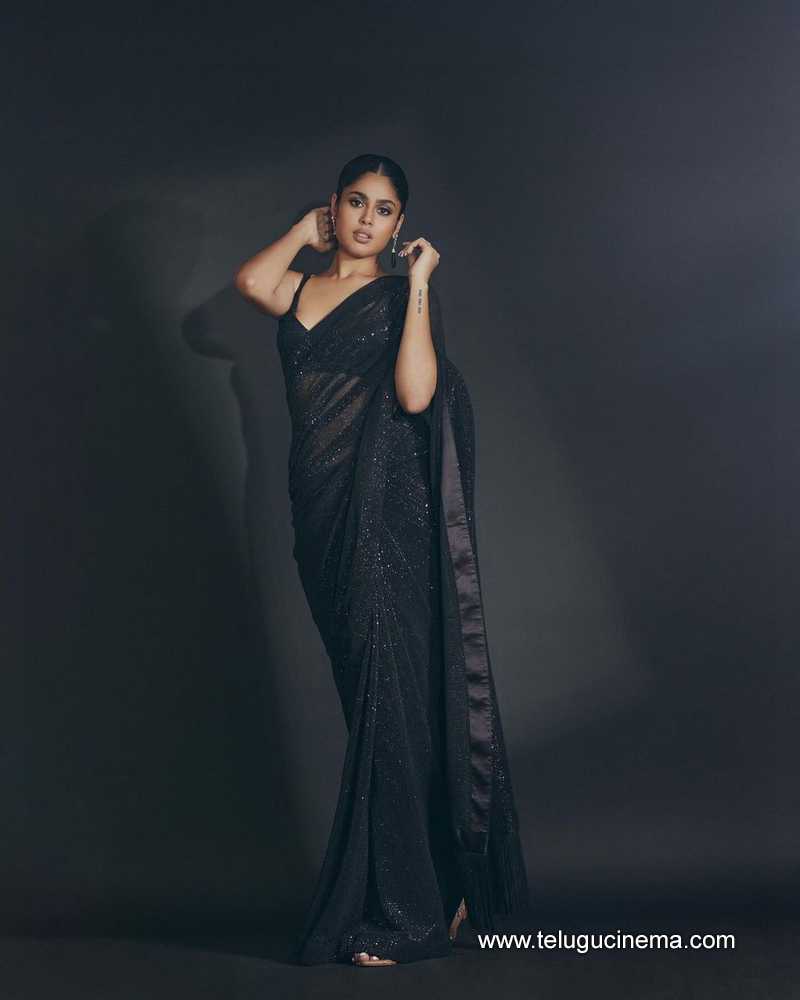 faria stills 200824 05