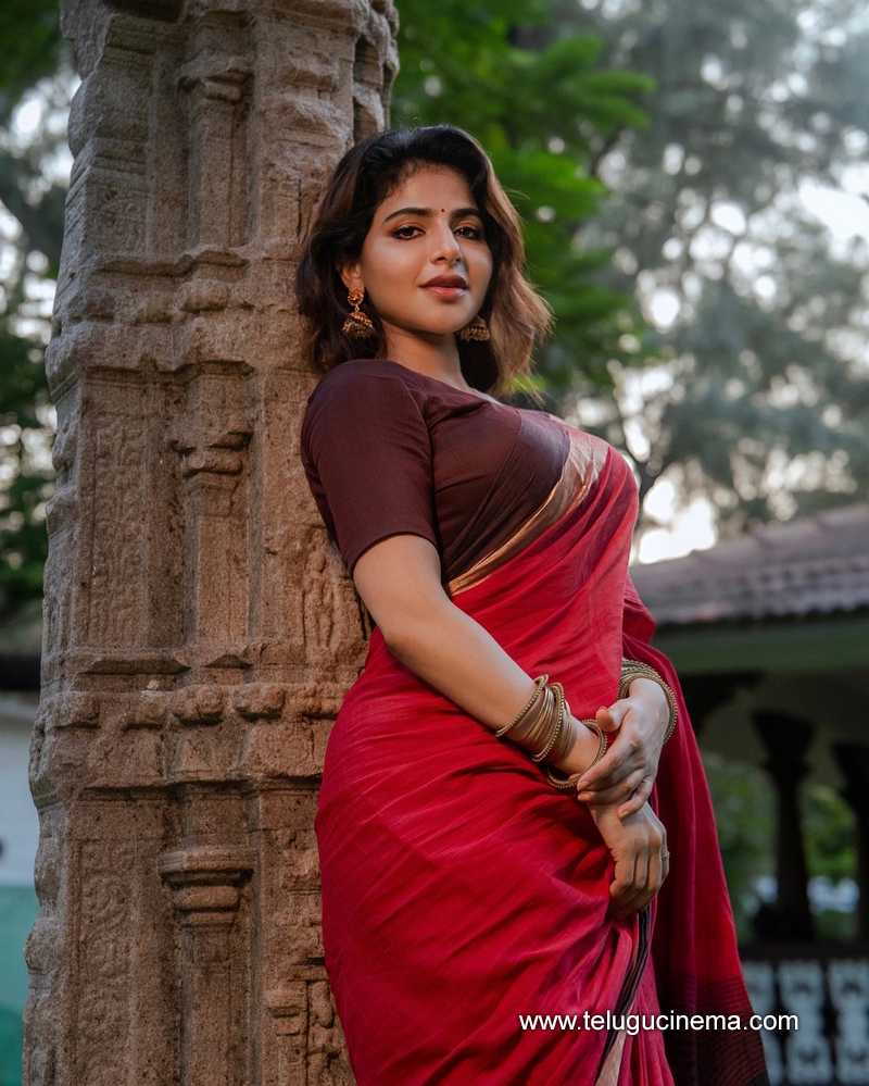 iswarya stills 090824 02