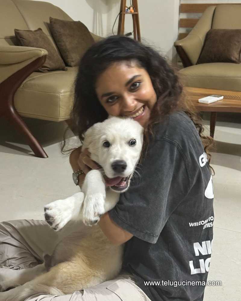keerthysuresh stills 020824 08