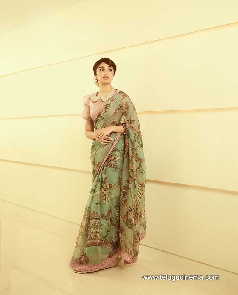 kritishetty stills 310824 04