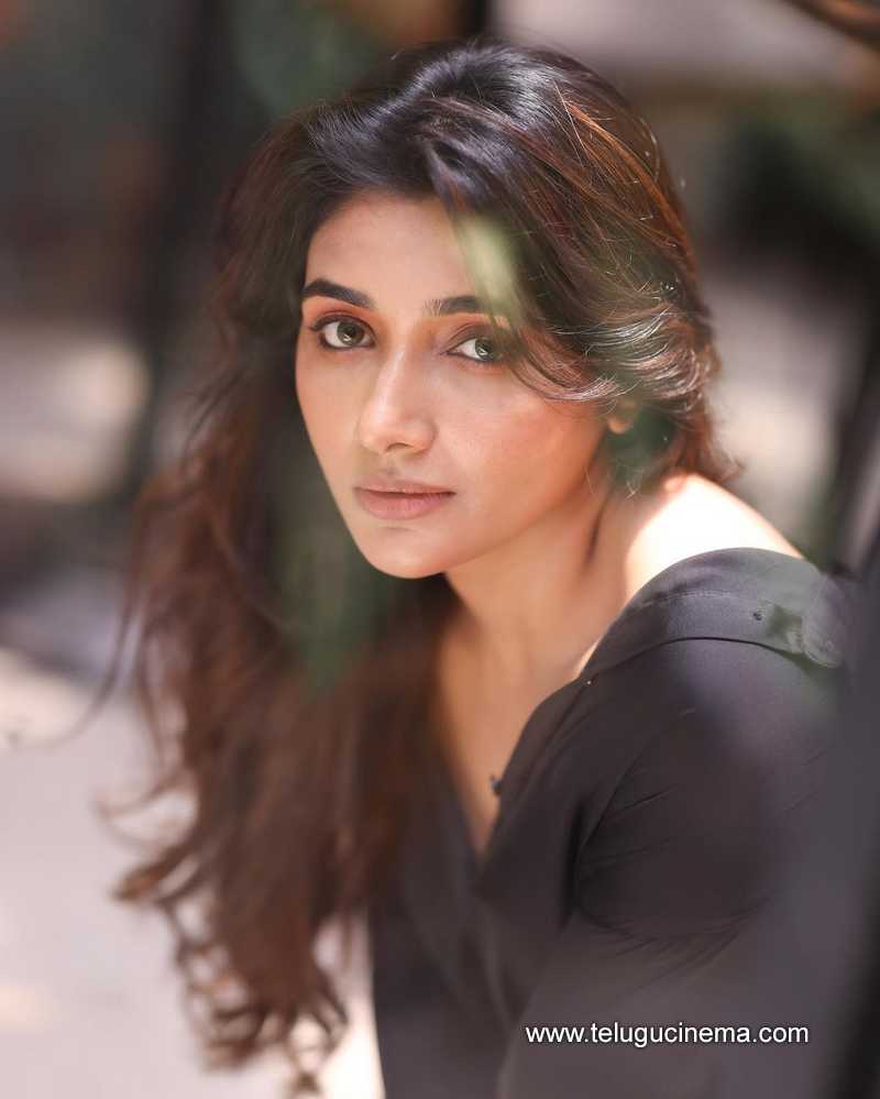mirrnaa stills 300824 03