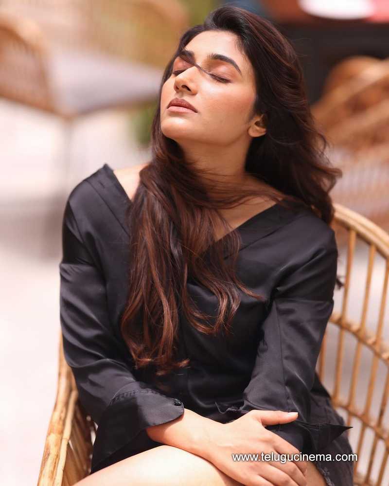 mirrnaa stills 300824 06