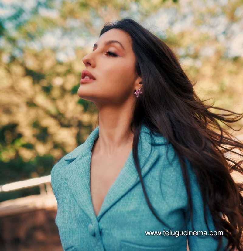 nora stills 130824 01