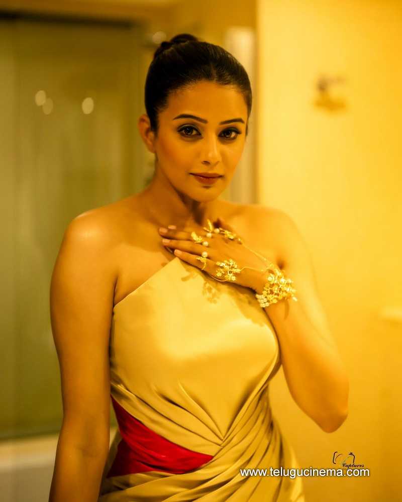 priyamani stills 050824 04