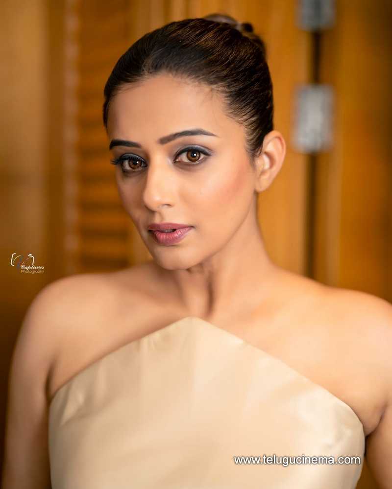 priyamani stills 050824 09