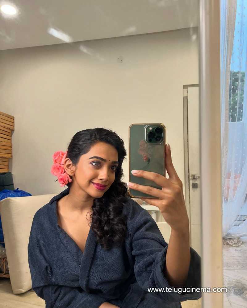 saanve stills 270824 06 1