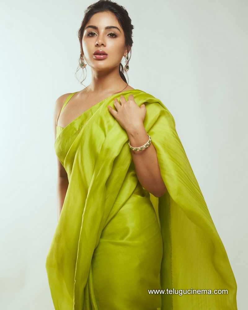samyuktha agarwal 050824 02